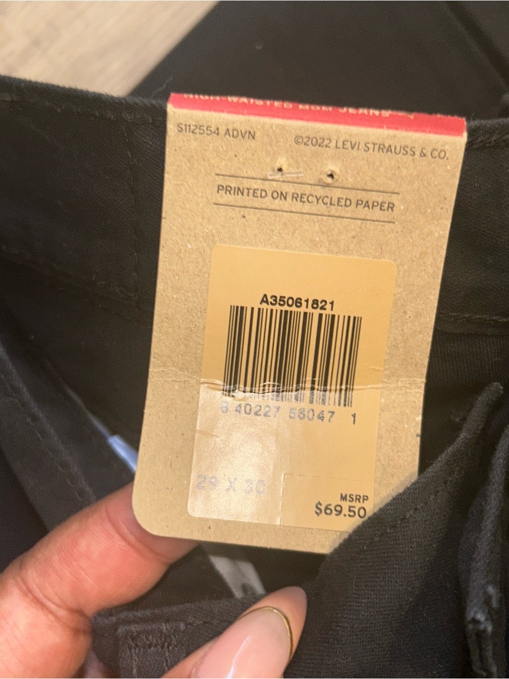 Levi's Black High-Waisted Mom Jeans- BRAND NEW- 29x30 - Picture 7 of 9